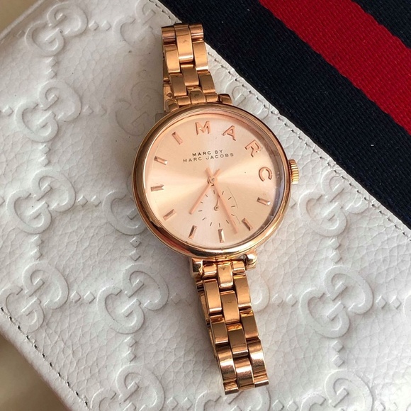 marc jacobs sally watch